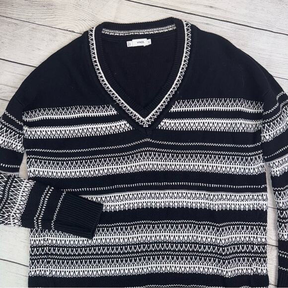 VINCE Women's Textured Knit V-Neck Relaxed Fit Sweater Black and White Size XS - Picture 4 of 8
